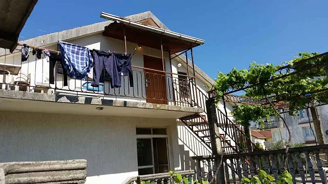 Ein Haus zum Verkauf im zentralen Teil von Budva
